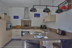 Appart de la Ferronnerie vue sur rivière