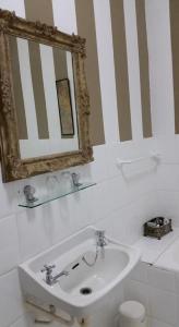 Simondiums Country Lodge