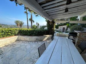 Villas Villa Mougins vue Mer sur Baie de Cannes, Piscine vue mer partagee : photos des chambres