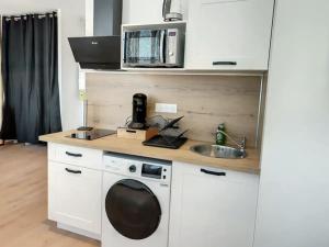 Appartements Charmant studio 2 pers wifi gare : Appartement 1 Chambre