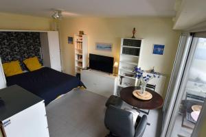 Appartements STUDiO LUXUEUX AVEC VUE SUR CORREZE : photos des chambres