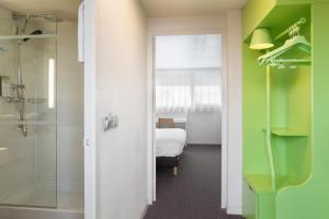 Hotels Campanile Creteil - Bonneuil Sur Marne : Chambre Standard avec 1 Lit Double et 1 Canapé-Lit pour 1 Enfant