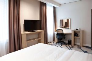 Queen Room - Mobility Access room in Hampton By Hilton Munich City Center East