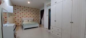 JMKT Homestay Bandar Seri Alam 9-10pax