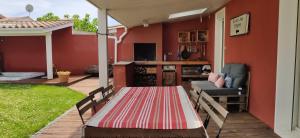 Maisons de vacances Maison Floirac 6 personnes avec spa : photos des chambres