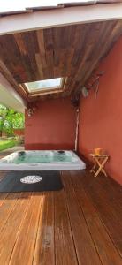 Maisons de vacances Maison Floirac 6 personnes avec spa : photos des chambres