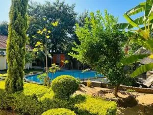 Birdville BNB Guest House - Mogoditshane