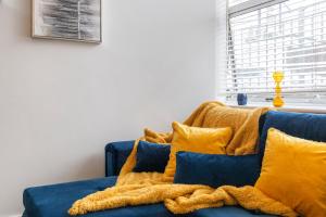 Modern flat in central golders green