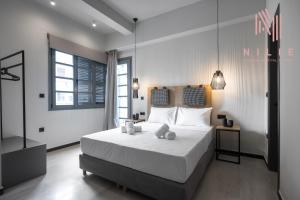 Phìlus, Nilie Hospitality MGMT