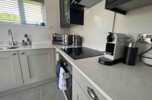 Spacious 3 Bedroom Sandstone Lodge