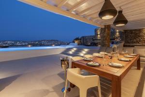 Premium Actors Villa Private Pool Iconic Views by Schatz Collection