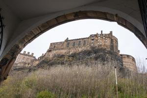 Charming Grassmarket 1 Bed Castle pad