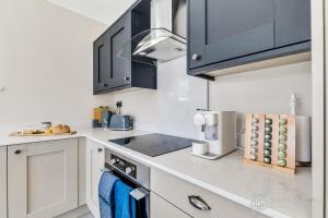 Charming 2 Bedroom Limestone Lodge Perfect for Families