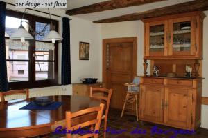 Appartements Plein Sud vue sur les Vosges et le vignoble : photos des chambres