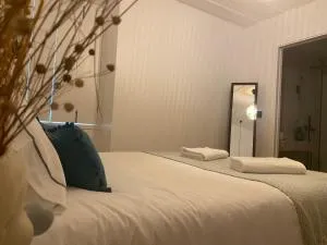 Grândola Suites - Suite Henrique - Aldeia do Futuro