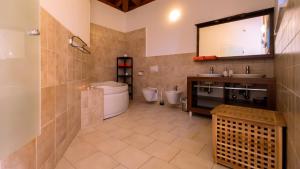 Villa Arton heated swimming-pool