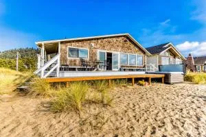 Neskowin Beach Escape - Proposal Rock