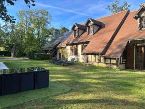 Maisons de vacances Maison de famille en Sologne : Maison 5 Chambres