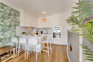 Yucca Park, Lovely, quiet, 2 bedroom, 70m2, ocean pool view!