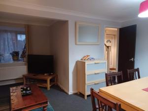 Fieldfare Green-Huku Kwetu Luton & Dunstable Spacious 4 Bedroom Detached House