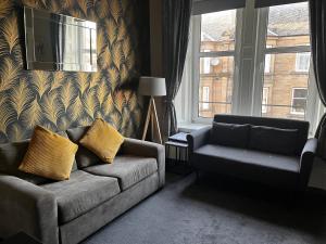 Stunning apartment on Perth Rd-mins from City Centre Dundee