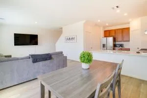 Spring Retreat with Private Yard and Charcoal Grill! - Spring