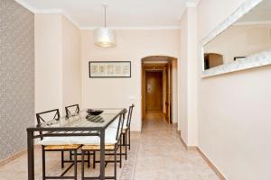 Glorias:Sagrada Familia 15 minutos - Playa 20 minutos