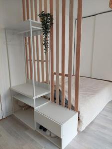 Perfect Studio down the Sacré Coeur