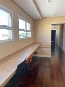 Casa excelente e ampla na represa de Piracaia