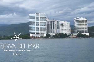 Espectacular apartamento de lujo con vista al mar y salida directa a la playa