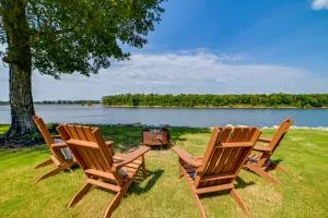 Lovely Lakefront Apartment with Boat Ramp Access - Counce