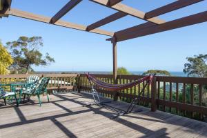 McRae Hillside Terrace - Panoramic Family Living