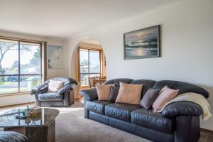 Solander's Retro Residence - By the Beach Group Stay - 4hvězdičkové hotely ve městě Dromana