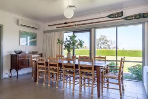 Viewbank Homestead - A Sprawling Garden Estate