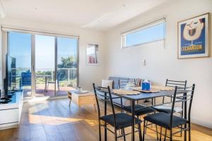 Tides and Treasures Unveil a Bonbeach Beachfront Bliss