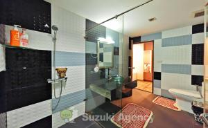 W8 Condo, LUXE 2 Bedroom Private floor, Best Hip Central Bangkok area, 5 mins from Thonglo BTS station
