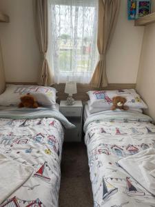 Parkdean Static caravan on cherry tree holiday park