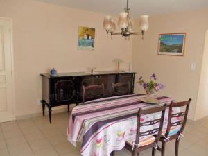 Maisons de vacances Gite Auzits, 3 pieces, 4 personnes - FR-1-601-459 : photos des chambres