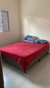 Casa com piscina em Mongaguá