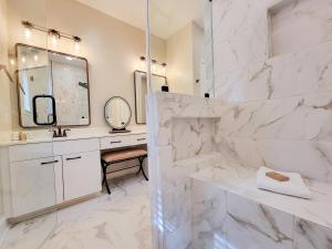 3H Canterbury Court villa