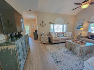 3H Canterbury Court villa