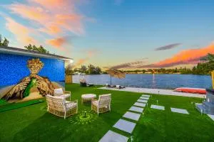 Tulum Villa - Opa-locka