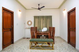 Tourist Friendly Home -3BHK AC Near Birla Mandir, Hyderabad