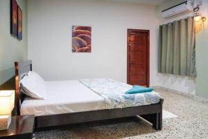 Tourist Friendly Home -3BHK AC Near Birla Mandir, Hyderabad