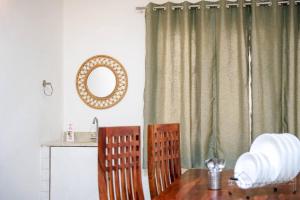 Tourist Friendly Home -3BHK AC Near Birla Mandir, Hyderabad