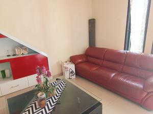 RedDoorz Syariah near Rumah Sakit Umum Wisata UIT