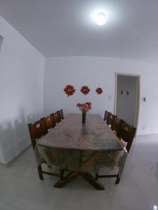 Sala e 3 quartos simples e econômico p 7 pessoas