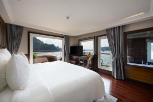 Paradise Grand Cruise - Lan Ha Bay