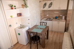 Garden apartment & parking