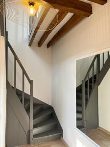 LES DOUVES, charmante dépendance du château